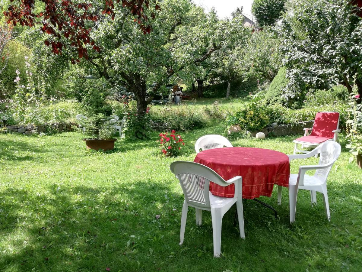 B&B Et Apartments Moulin Du Martinet Гилестр Екстериор снимка