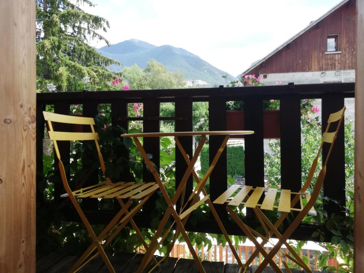 B&B Et Apartments Moulin Du Martinet Гилестр Екстериор снимка