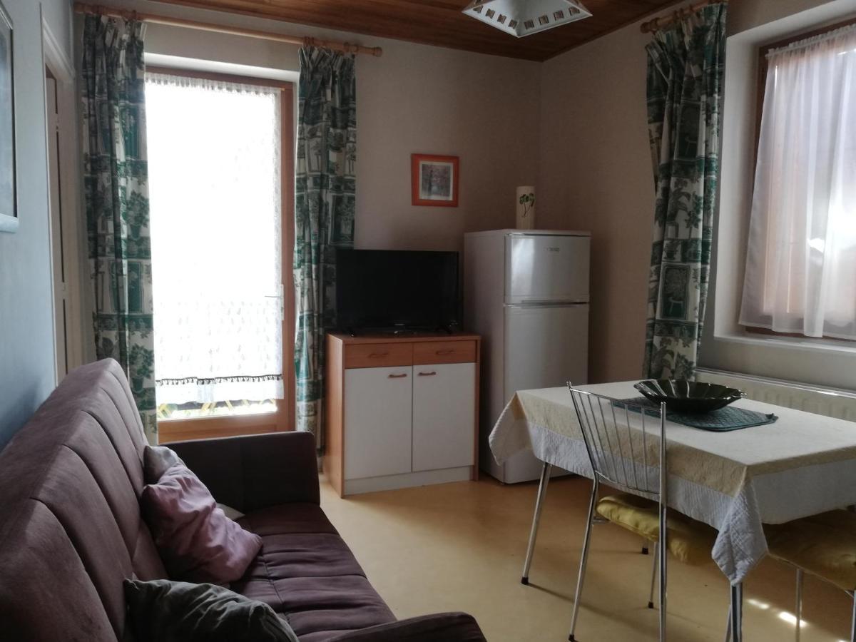 B&B Et Apartments Moulin Du Martinet Гилестр Екстериор снимка