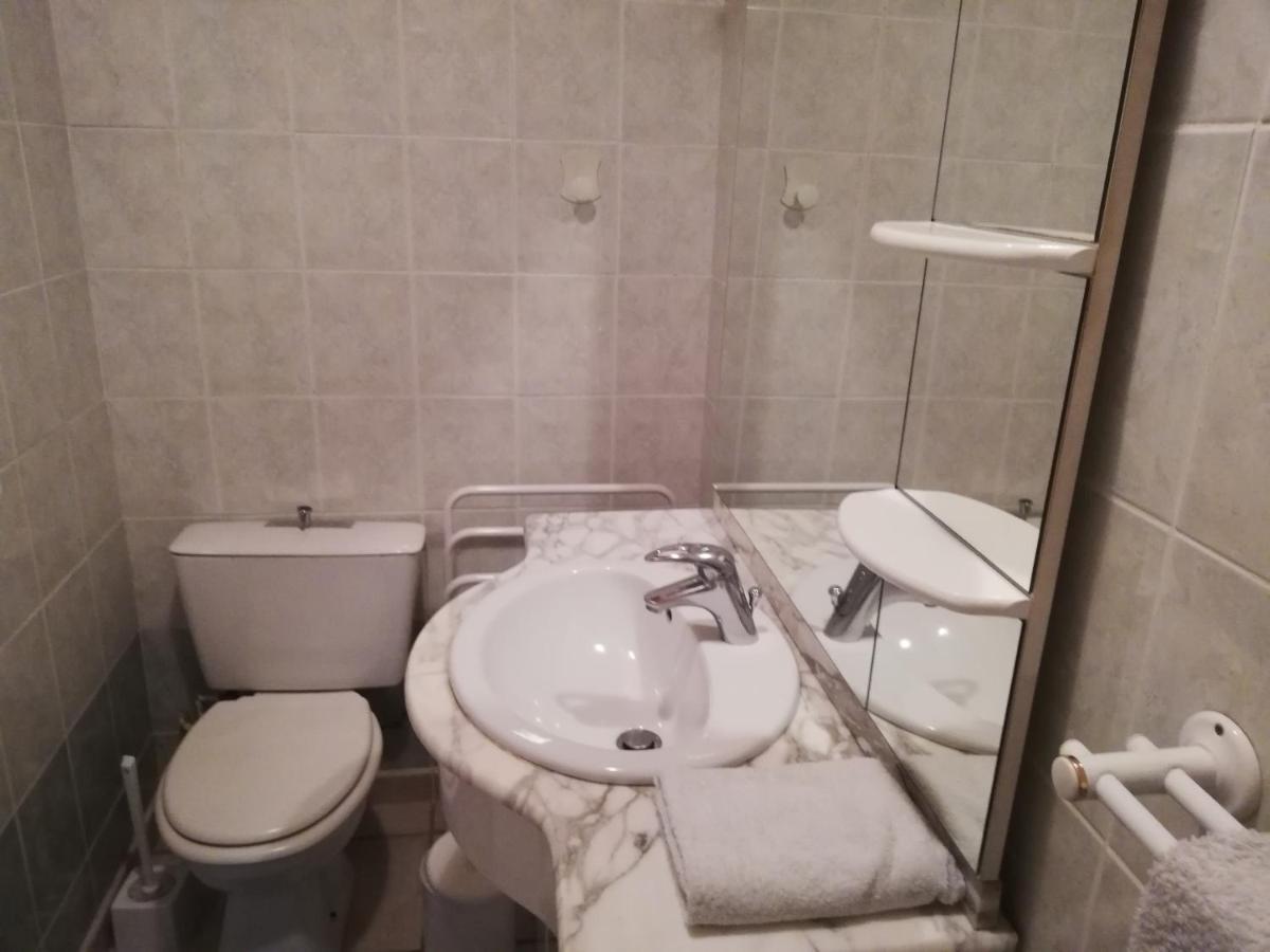 B&B Et Apartments Moulin Du Martinet Гилестр Екстериор снимка